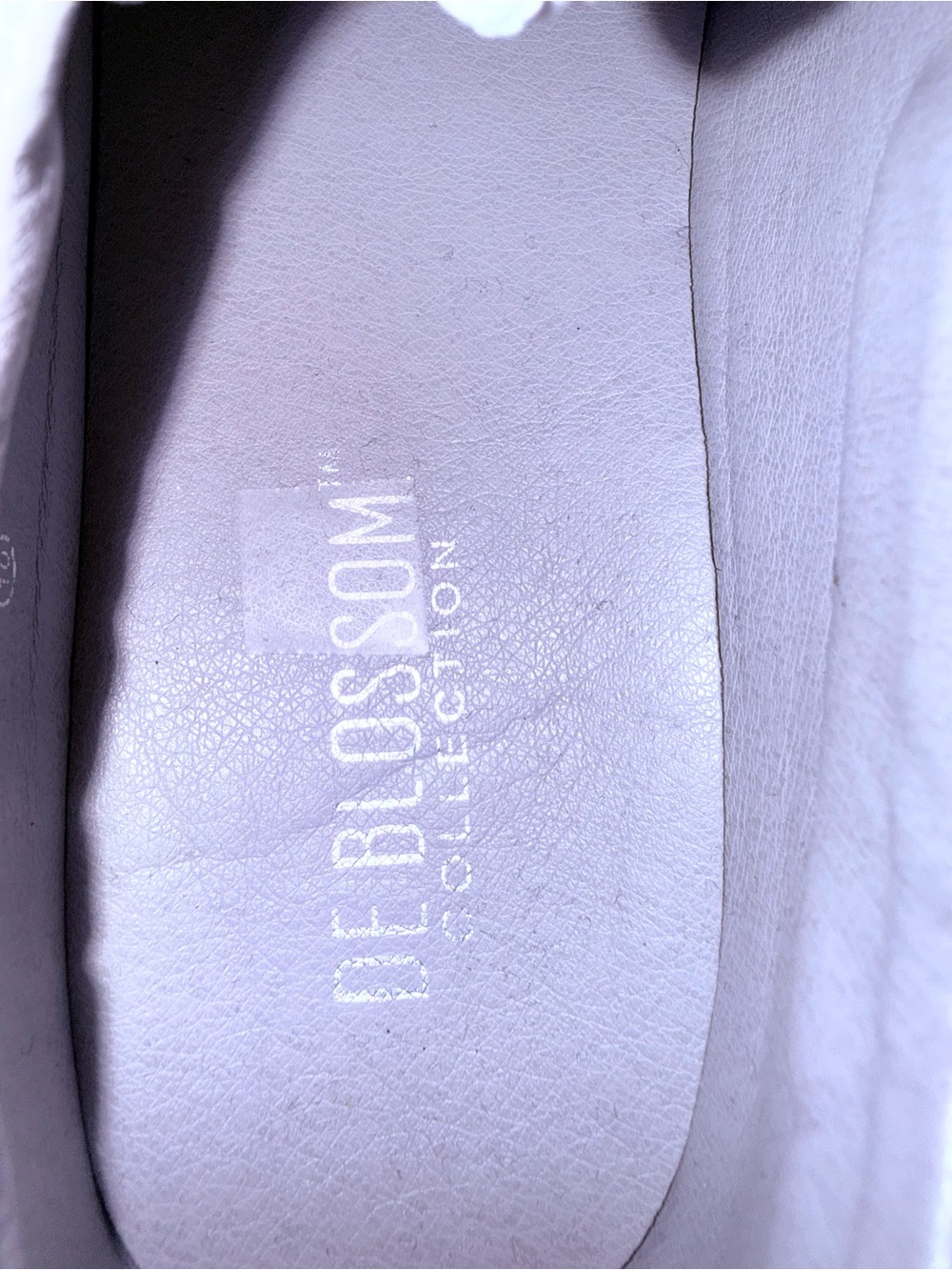 De Blossom Collection Silver Crystal-Embellished Women's Sneakers - Picture 7 of 9